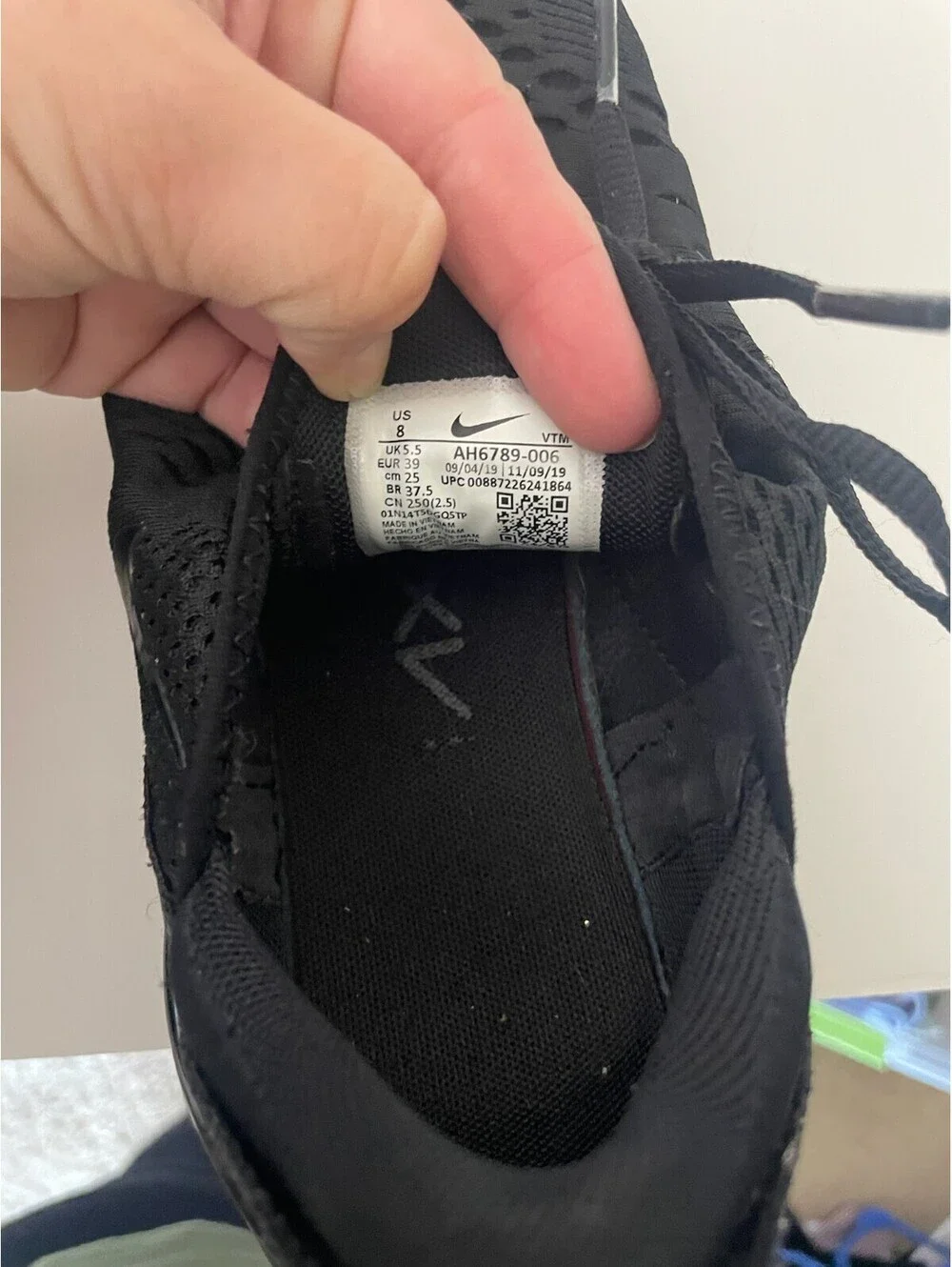 Nike Air Max 270 Triple Black Women's Running Shoes Sneakers AH6789-006 Size 8 - Picture 8 of 8